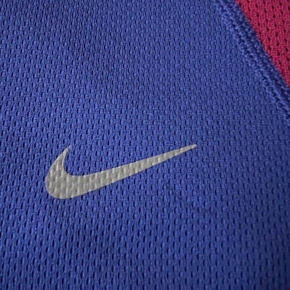 NIKE WOMENS BLUE & PURPLE LONG SLEEVE LIGHTWEIGHT ATHLETIC TOP SIZE SMALL - Picture 11 of 12